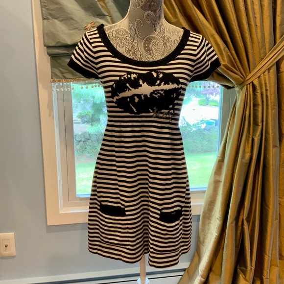 Black and white Betsey Johnson, vintage lip, dress size medium - Picture 5 of 6